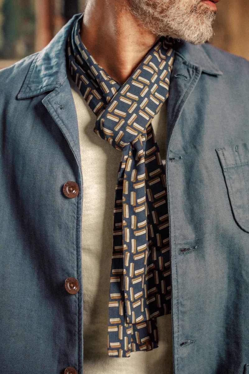 Capri Scarf Blue - Image 5