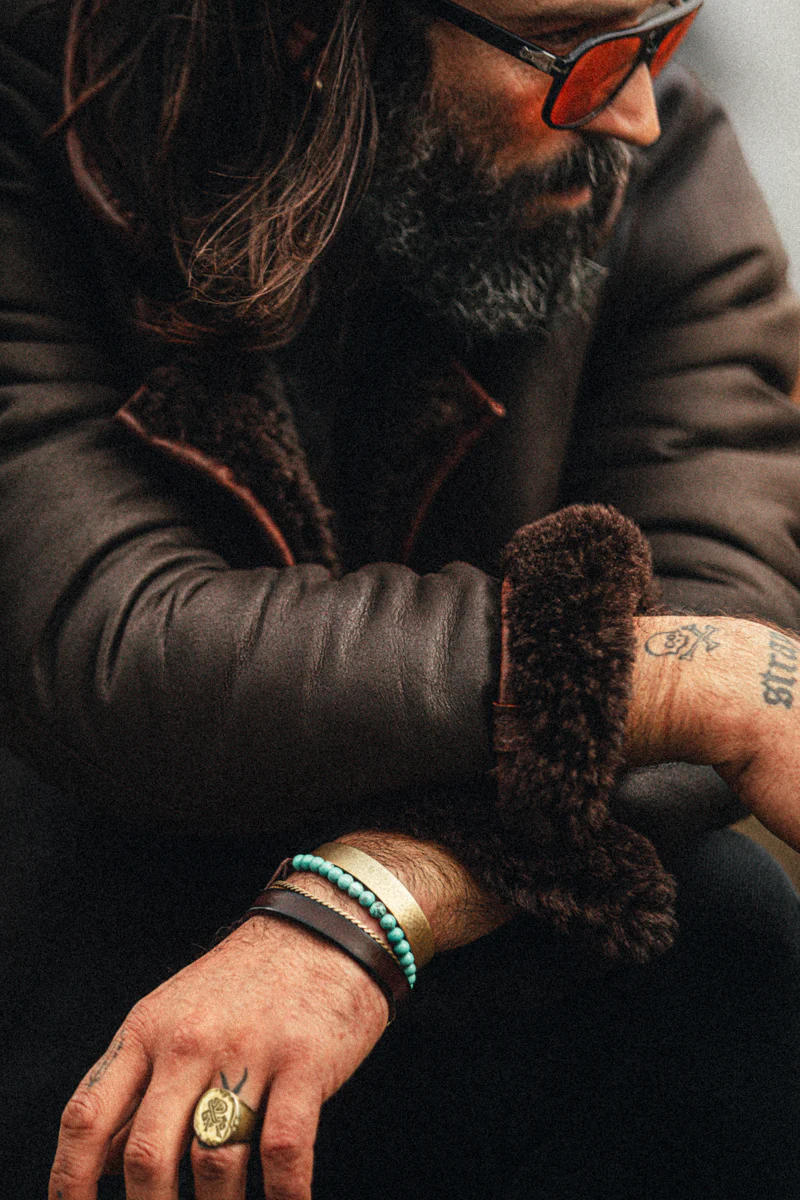ROGUE by &SONS Signet Ring Brass - Image 8